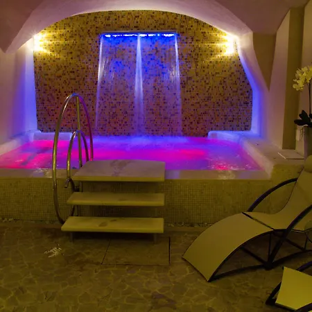 Golden Tower & Hotell 5*