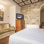 Golden Tower & Otel