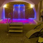 Golden Tower & Otel 5*