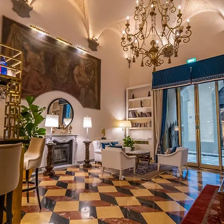 Hotel Golden Tower & Florence
