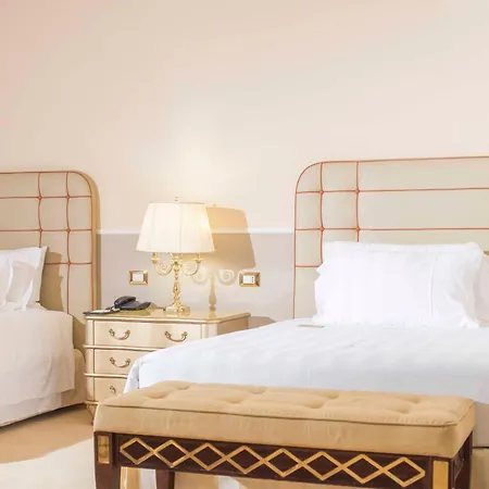 Hotel Golden Tower & 5*