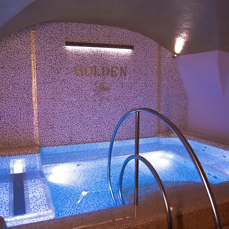 Golden Tower & Отель 5*