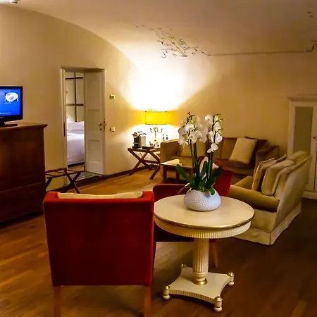 Golden Tower & Hotel Firenze